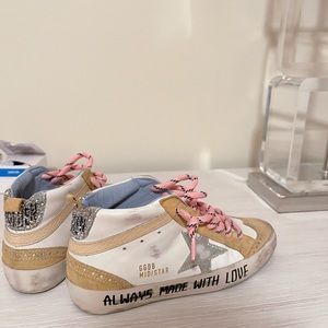 Excellent condition new golden goose mid star